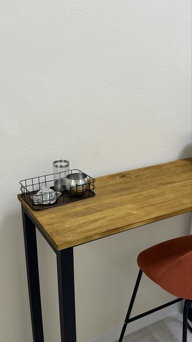 Стіл візажиста, бровиста, консольний