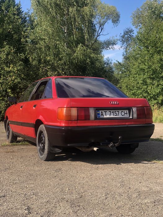 Audi 80 b3 1.8 бензин