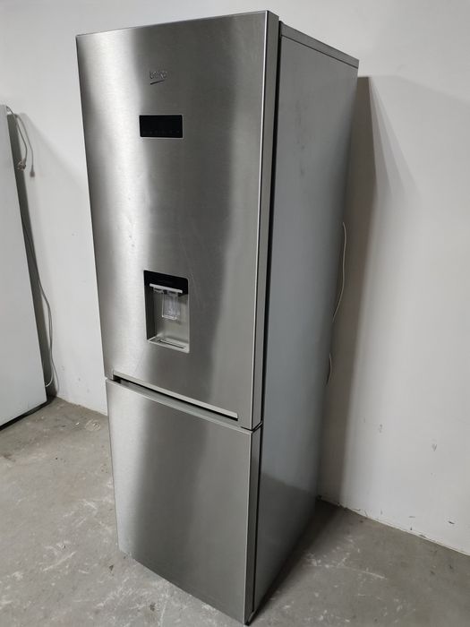 Холодильник Beko з Європи. 185cm..Nofrost. всередині як новий