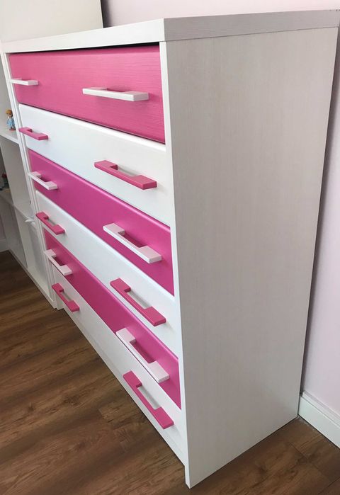 Cómoda para quarto de menina