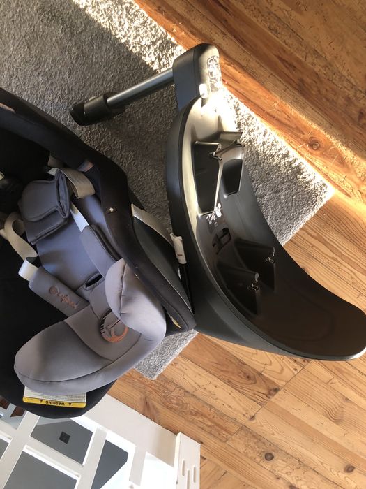 Cybex Sirona Cibex Car Seat + Base64564037278338124