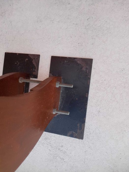 Coluna CD's em Cerejeira