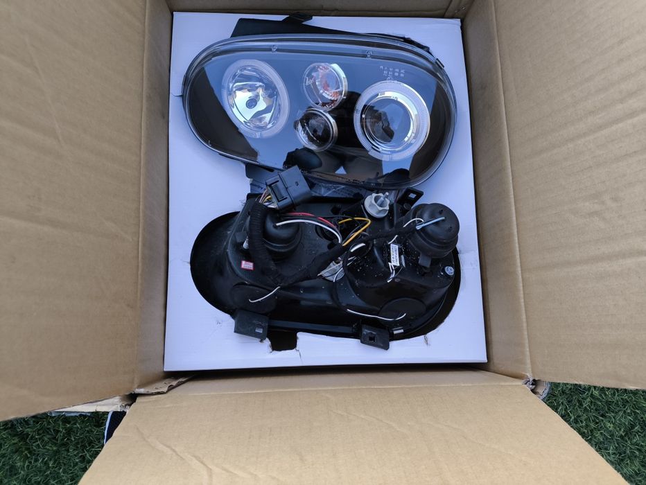 Faróis Angel Eyes golf 4 novos