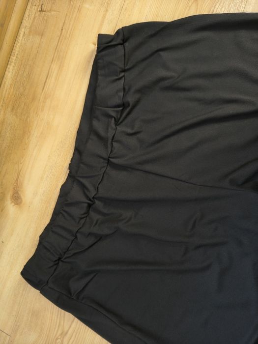 Lejące spodnie dzwony plus size