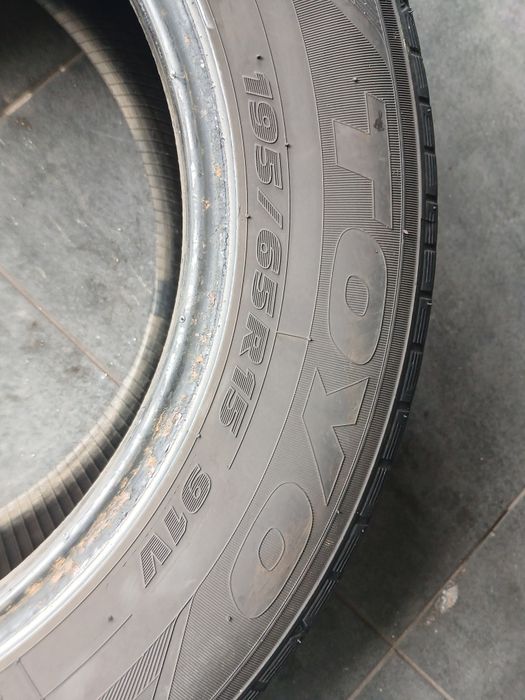 2 pneus 195 65 r15 toyo