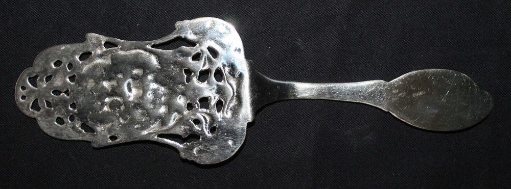 Pá de bolo de metal / Estilo renascentista