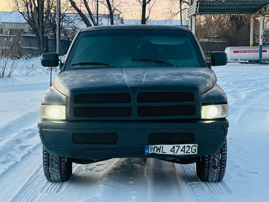 Продам автомобиль Dodge Ram 3.7бензин