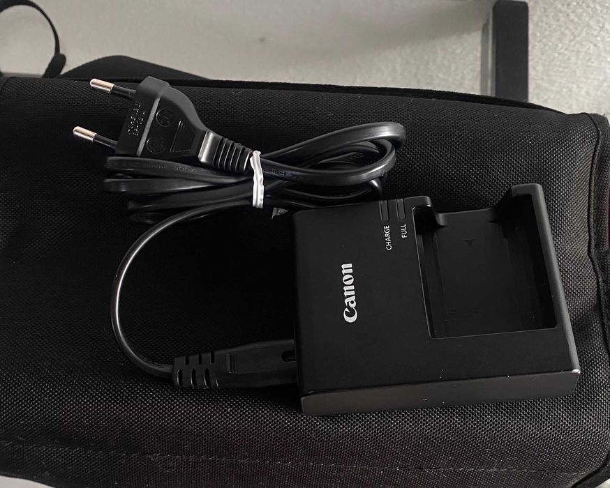 Camara Canon EOS 2000D