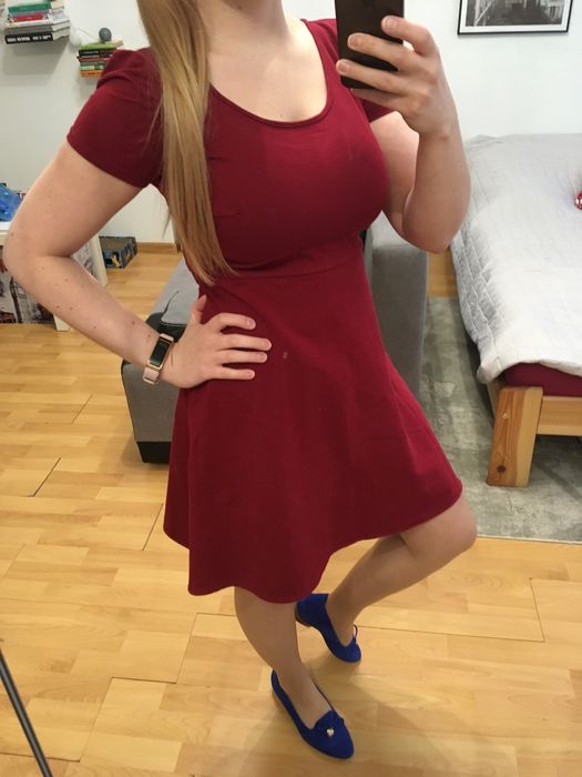 Czerwona Dzianinowa Sukienka XS