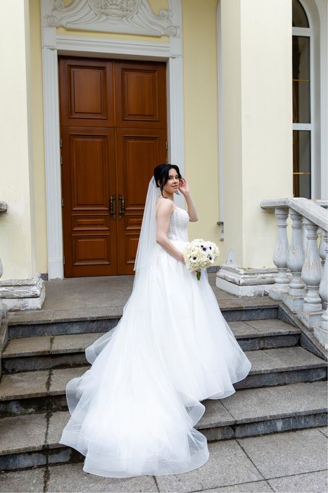 Весільня сукня.