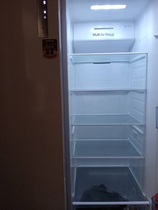 Холодильник двокамерний