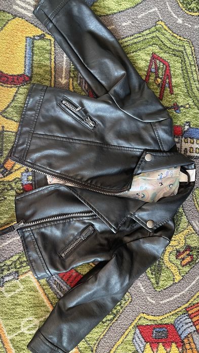 Шкіряна курточка