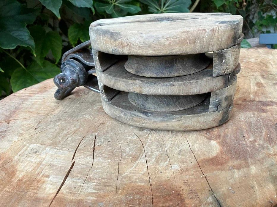 Moitão náutico (duas roldanas) antigo