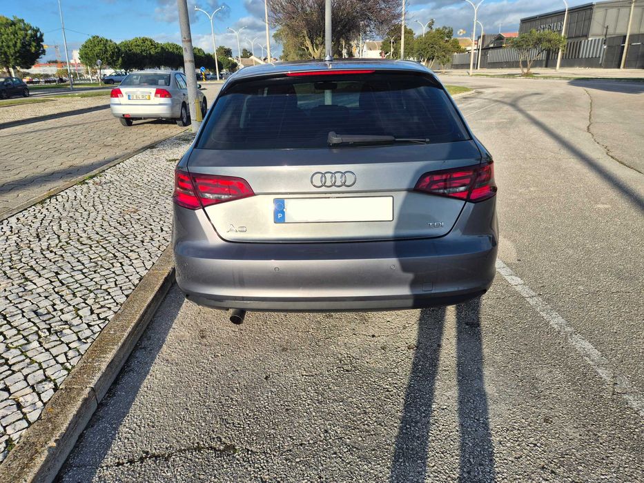 Audi A3 Sportback 8V 2016 Cinza — Muito Estimado | Mecânica Impecável