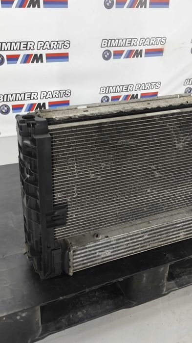 Kit Radiador BMW Serie 3 (E9x) 7810.271 (Sem Termo ventilador)