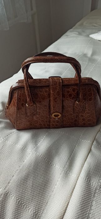 Skórzany kuferek do ręki