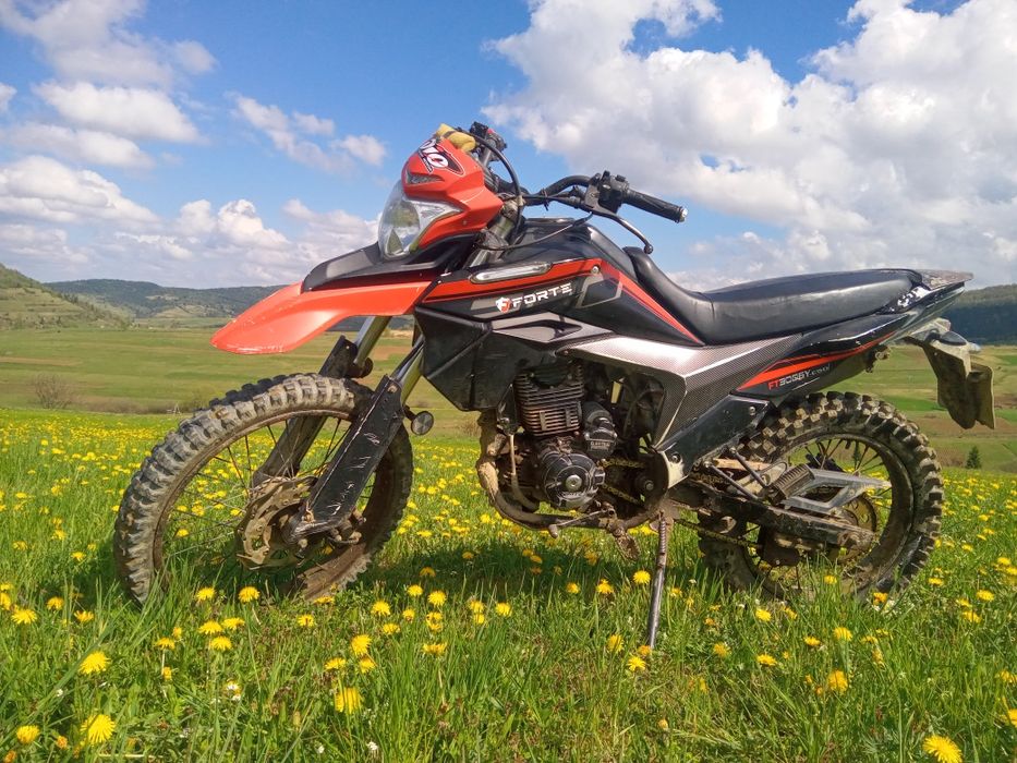 Продам мотоцикл Forte 300