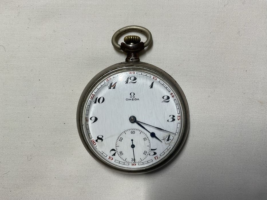 Relogio antigo de bolso Omega a funcionar
