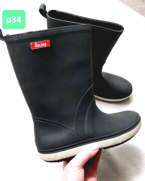 Взуття різне на хлопця