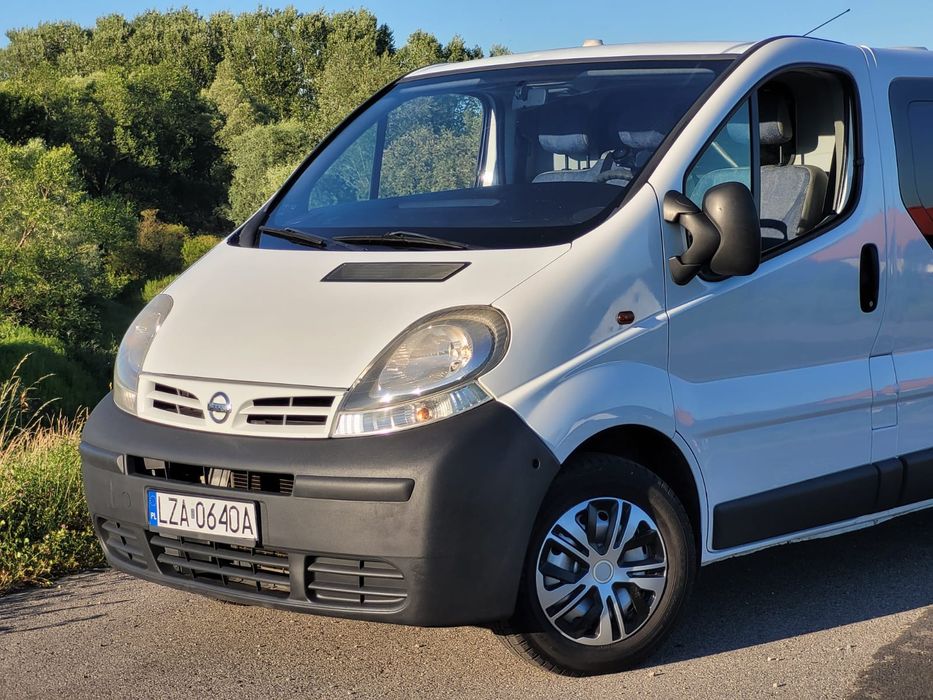 Nissan Primastar, Renault Trafic, Opel Vivaro