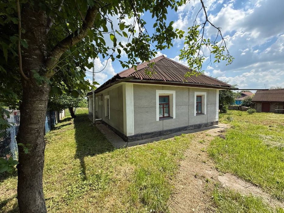 Продаж будинку з великою рівною ділянкою - Вид 2
