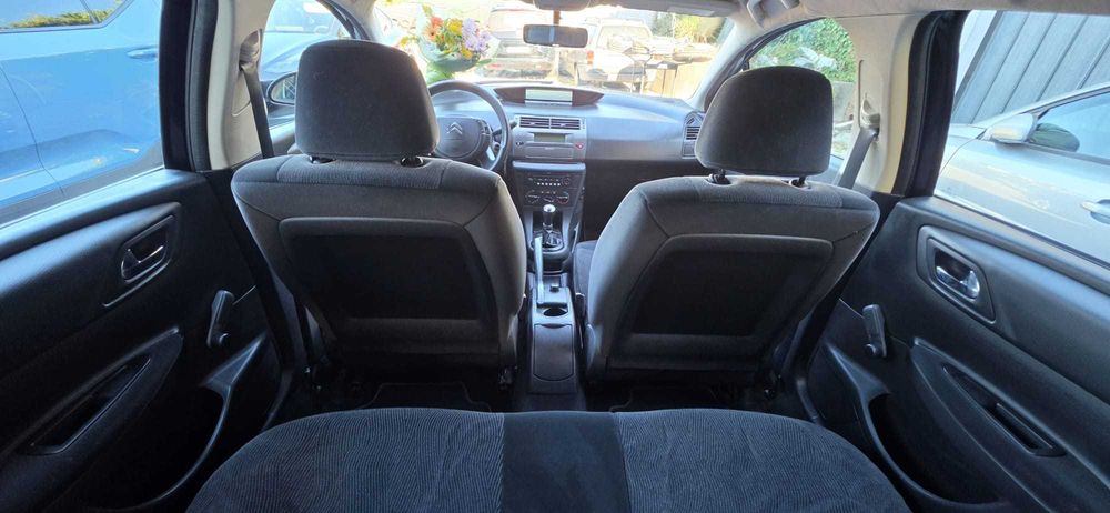 Citroën C4 2008 1360cc — photo 4