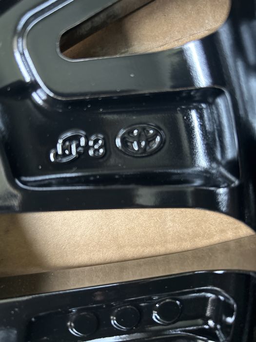 Felgi toyota 18’ oryginał