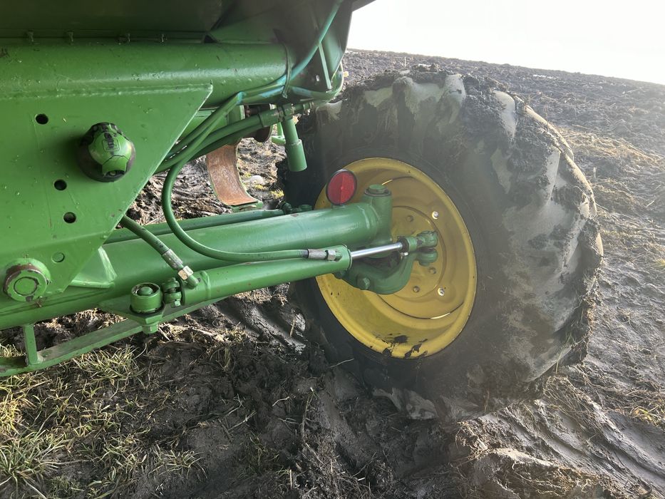 Свіжопривезений комбайн John Deere 1157 жатка Шумахер