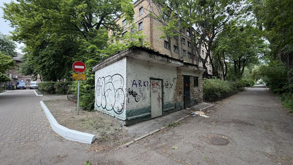 Оренда на вул. Академіка Шалімова, 24/2 приміщення на 17,4 м²