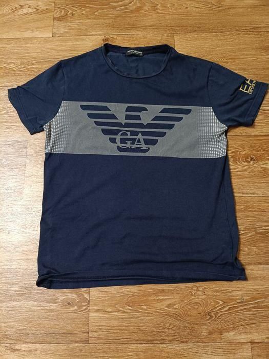 Продам Футболку armani