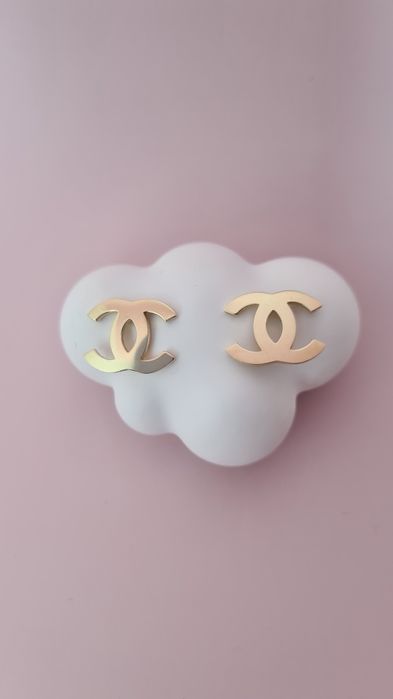 Złote kolczyki gładkie błyszczące wkręty CC Chanel  złoto Próba-585