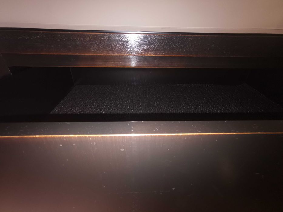 Móvel TV com vidro de proteção