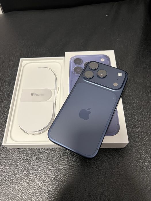 Najtańszy na rynku  Nowy Iphone 17 pro 256 GB Dark grey!