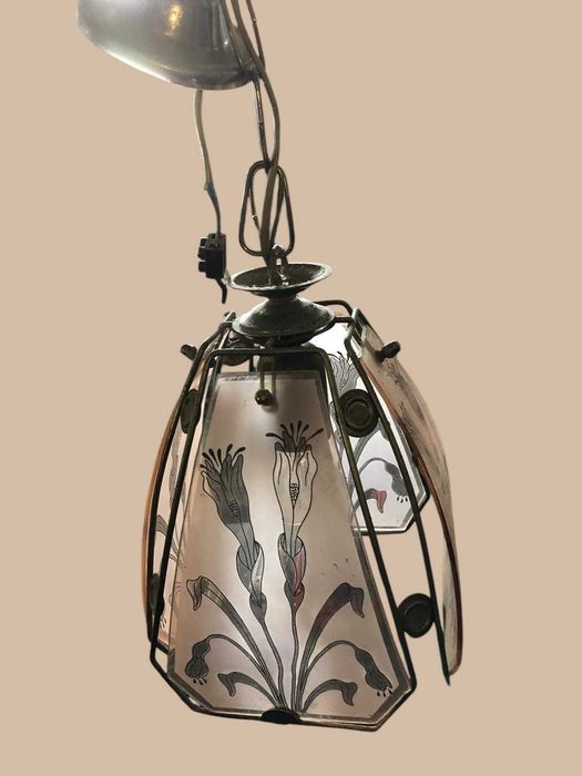 Candeeiro de Tecto Vintage, revivalismo  de art noveau.