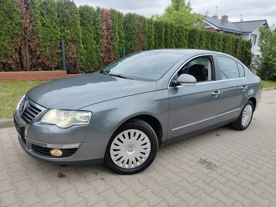 Śliczny Vw Passat b6 1.6 115 km z niskim przebiegiem,ksenon