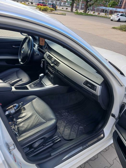 Bmw e91 330xd 2009r