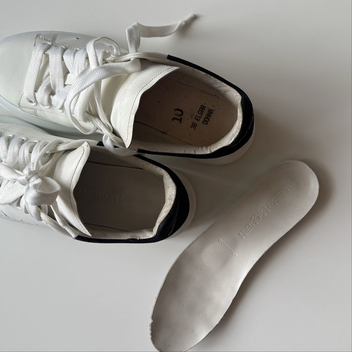 Alexander McQueen Oversized Sneakers кросівки prada