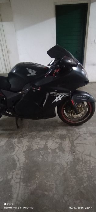 Honda 1100 XX ..