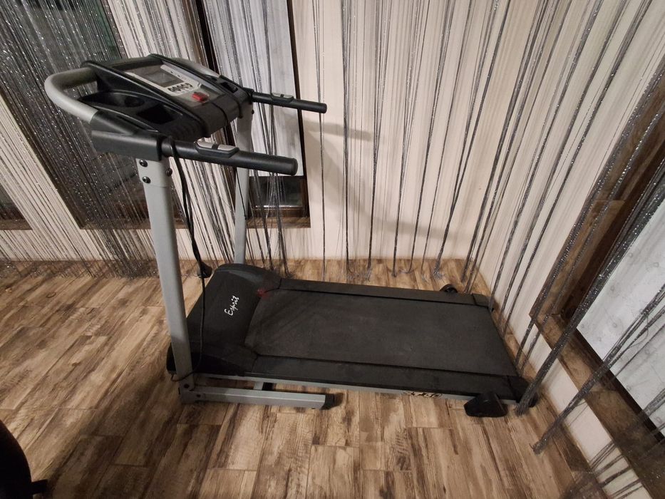 Продам беговую дорожку