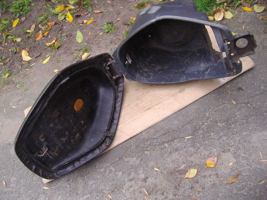 Сиденье + унитаз на скутер/мопед Honda Dio AF27 AF28 полик торпеда