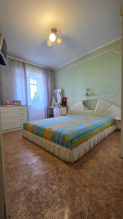 Продаж 4-кімнатноЇ квартири по вул.Незалежності