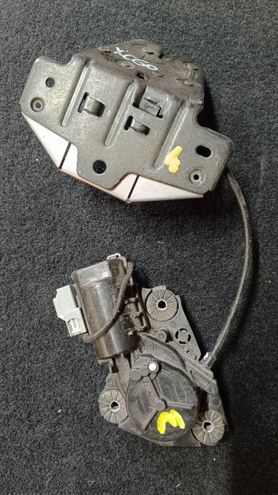 Замок кришки багажника Вольво XC 60,XC 90