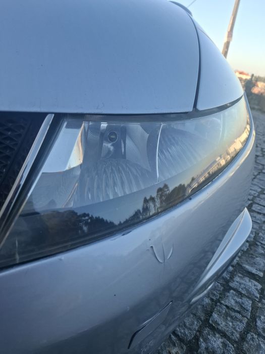 Aplicação de PPF em faróis e farolins