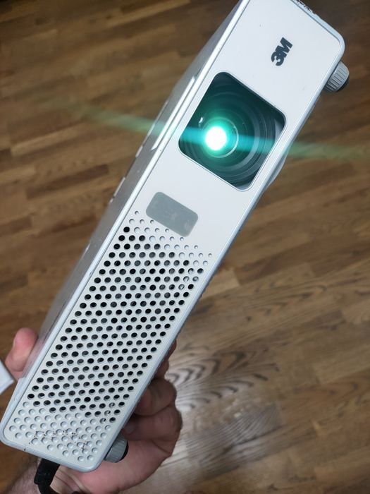 Відео проектор 3М