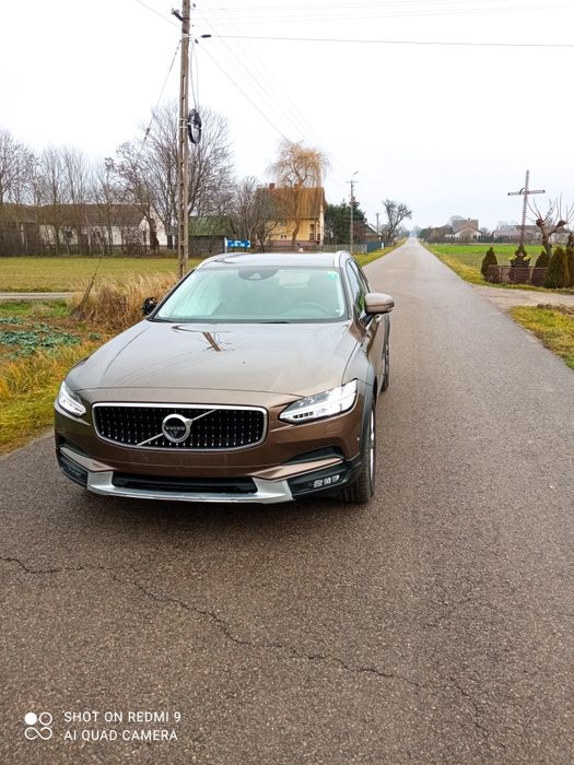 Volvo v90 cross country świeżo sprowadzony