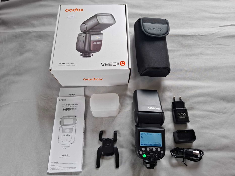 Vendo Flash Godox Speedlite V860III-C Canon - com Garantia