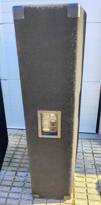 4 Colunas EV T252 usadas em bom funcionamento 700€ cada par