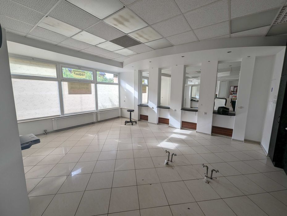 Lokal 124 m² w ścisłym centrum Radomia | Parter | Witryny | Parking