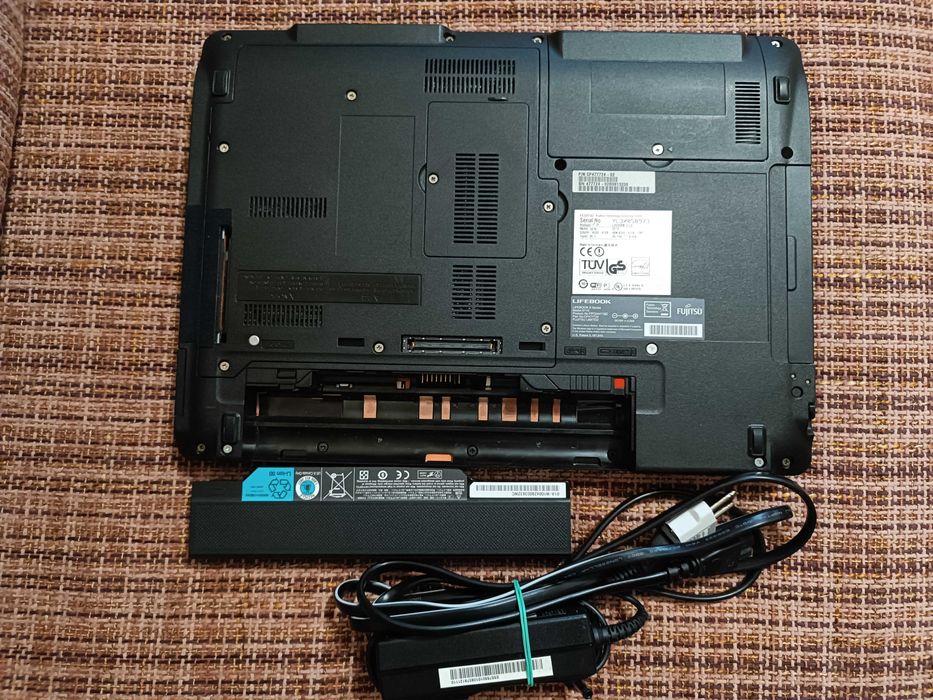 Ноутбук Fujitsu Lifebook S710 / 14"/ Core i5-480M/ 4 GB DDR3/ 320 GB