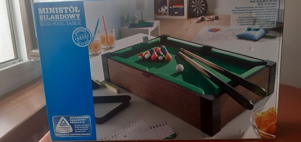 Ministół bilardowy